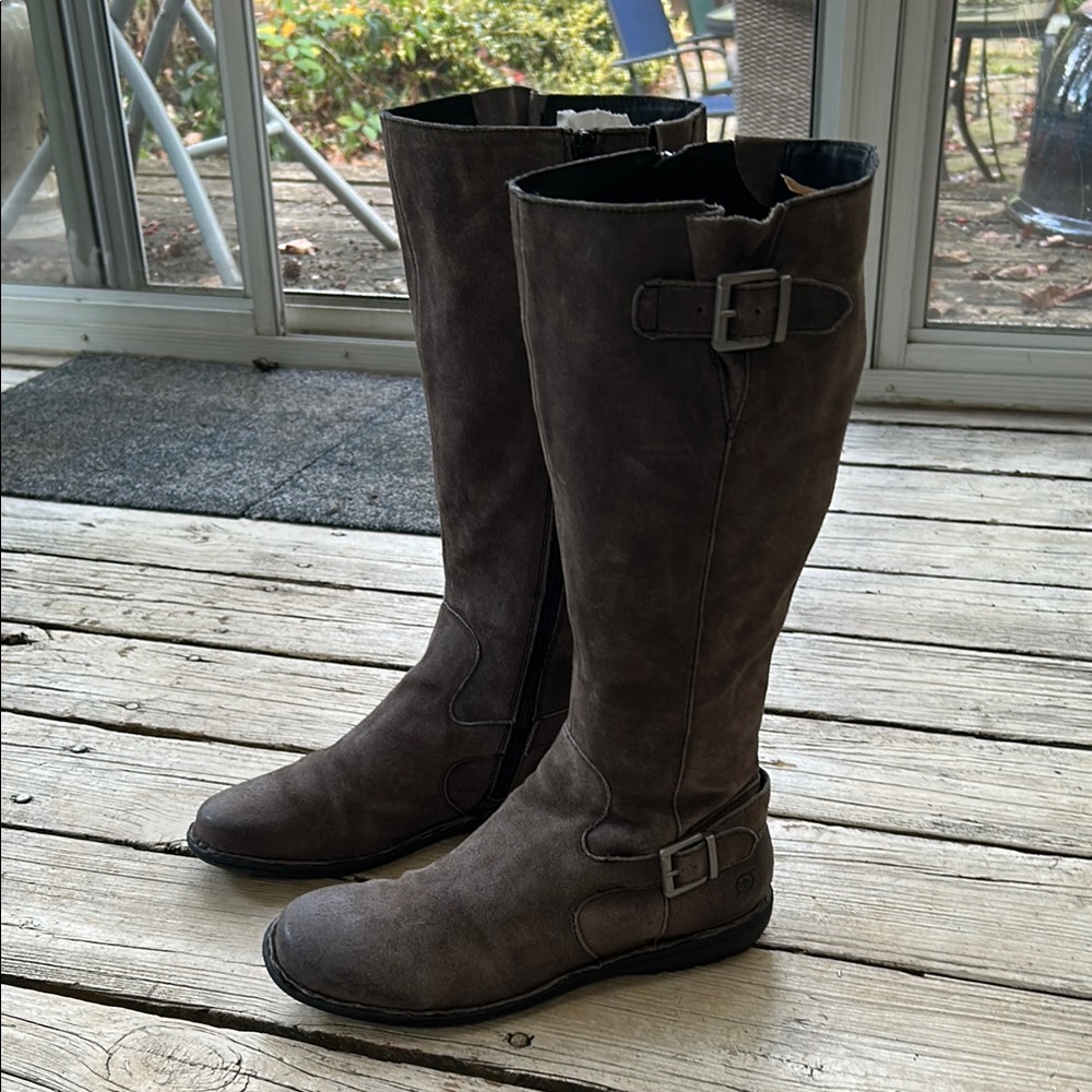 Grey leather Knee-High Buckle Boots